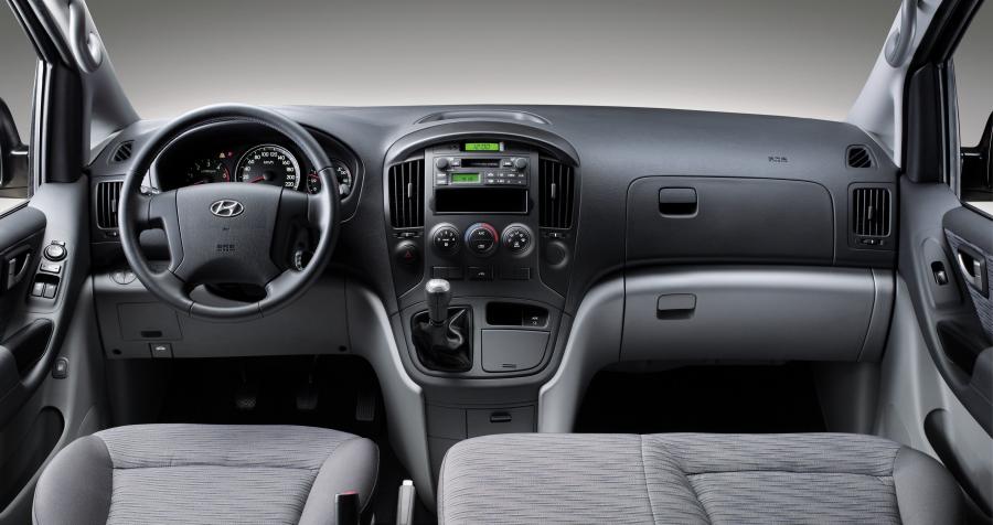  Hyundai H1 2008 года  (фото 22 из 39)